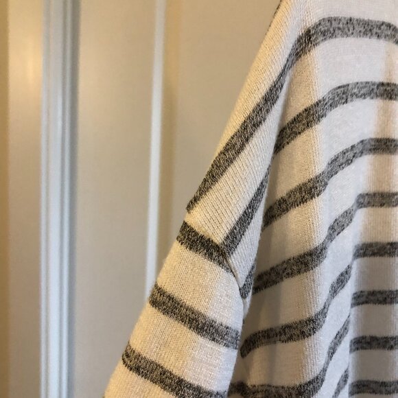 Banana Republic Hoodie Stripe Sweatshirt Kangaroo Pocket White & Grey Pullover - Picture 6 of 15